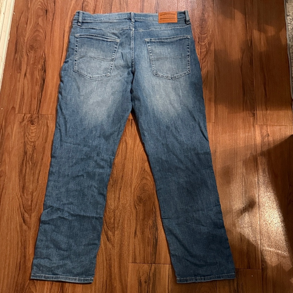 Lucky Brand Men's Straight Blue Jeans - Picture 5 of 6